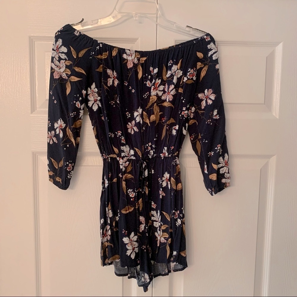SALE❗️ Abercrombie & Fitch Floral Off the Shoulder Romper